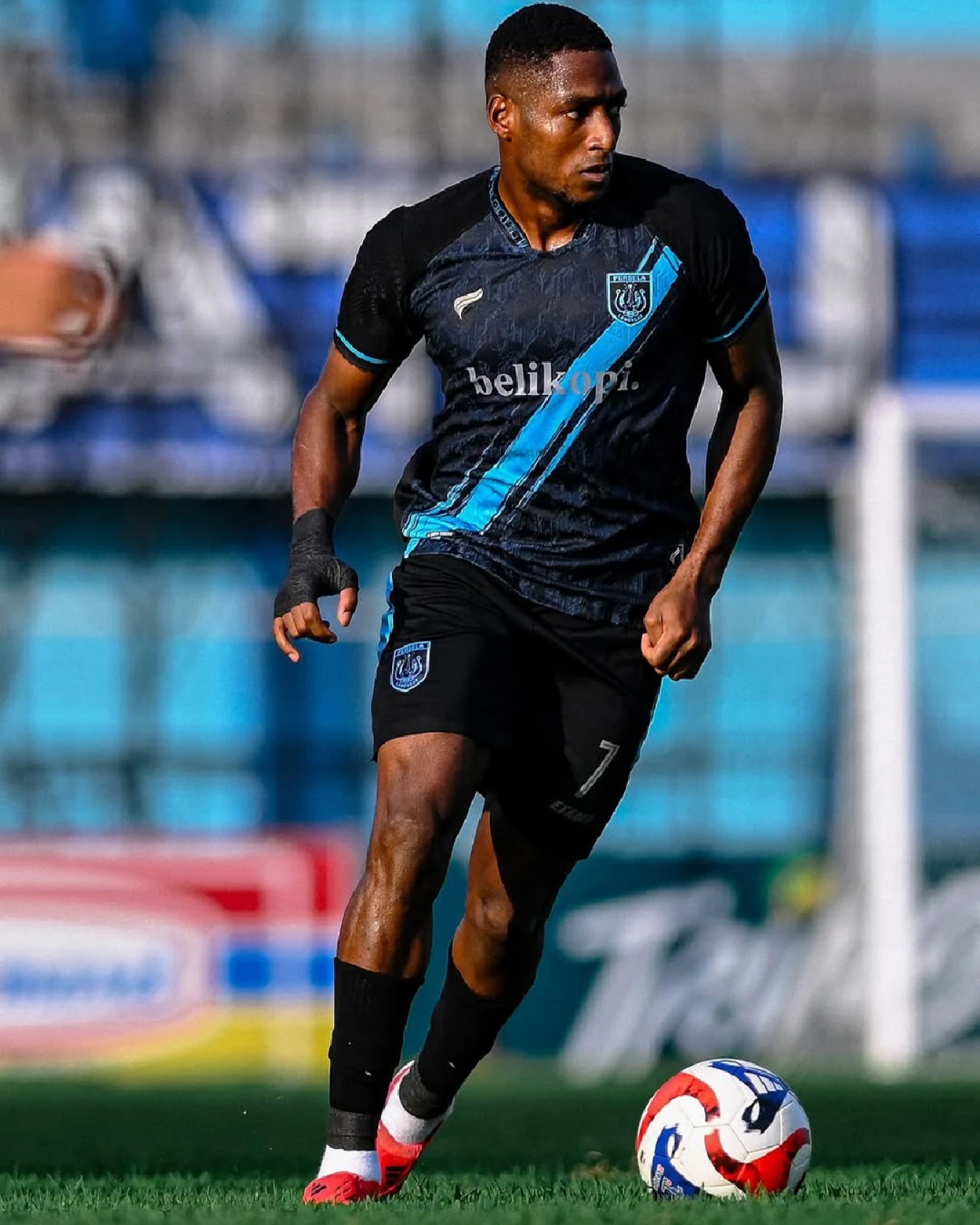 Match Worn Jhon Mena