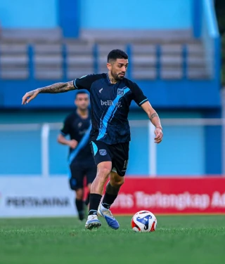 Match Worn Bustos (persela vs persiku)