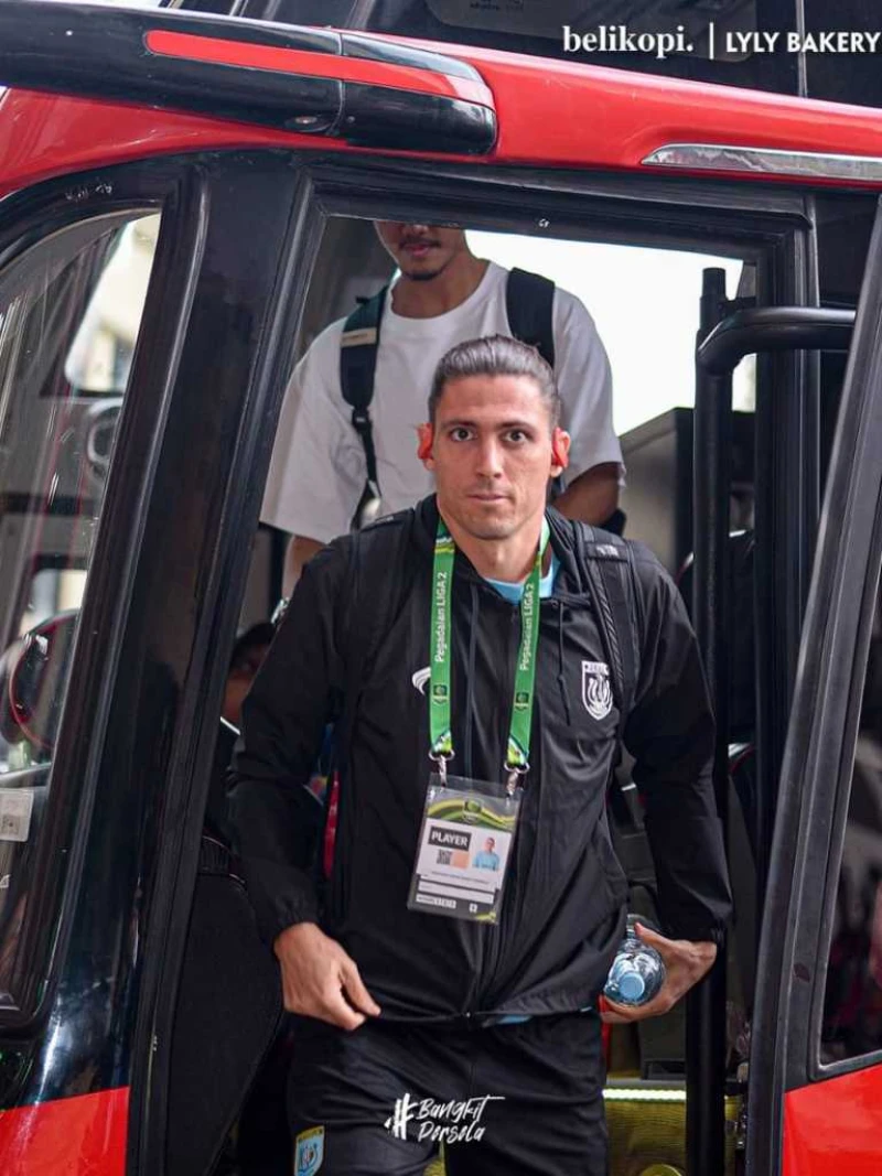 Jacket Persela Raincoat || [Persela Store X Etams] - #Oraoriora